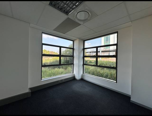 326M² OFFICE TO LET IN ECO PARK ESTATE